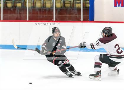 Thumbnail 3 in South Kent School vs Shattuck-St. Mary's (Prep Hockey Conference Showcase) photogallery.