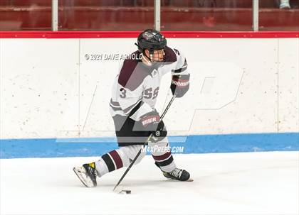 Thumbnail 1 in South Kent School vs Shattuck-St. Mary's (Prep Hockey Conference Showcase) photogallery.