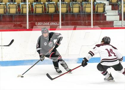 Thumbnail 1 in South Kent School vs Shattuck-St. Mary's (Prep Hockey Conference Showcase) photogallery.