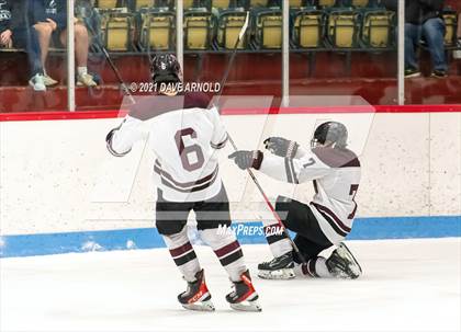 Thumbnail 3 in South Kent School vs Shattuck-St. Mary's (Prep Hockey Conference Showcase) photogallery.