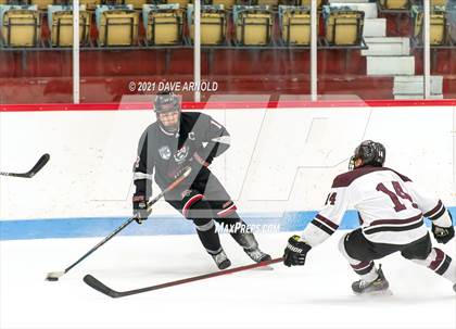Thumbnail 2 in South Kent School vs Shattuck-St. Mary's (Prep Hockey Conference Showcase) photogallery.