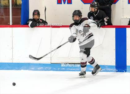 Thumbnail 3 in South Kent School vs Shattuck-St. Mary's (Prep Hockey Conference Showcase) photogallery.
