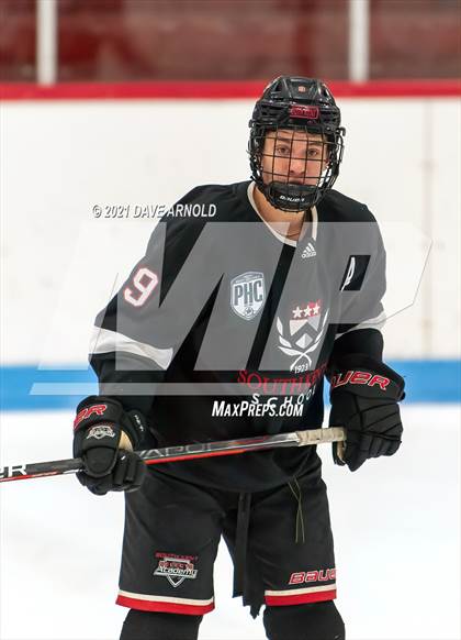 Thumbnail 1 in South Kent School vs Shattuck-St. Mary's (Prep Hockey Conference Showcase) photogallery.