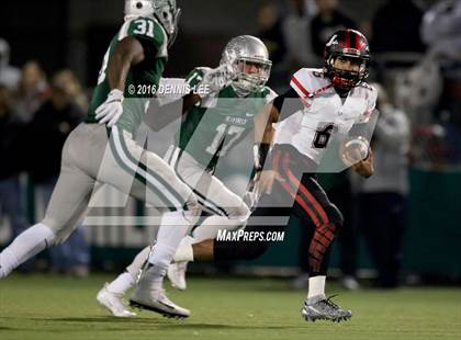 Thumbnail 3 in De La Salle vs. Clayton Valley Charter (CIF NCS Open Semifinal) photogallery.