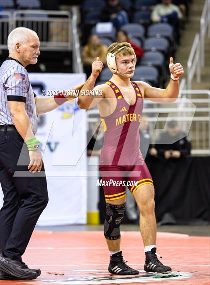 Thumbnail 1 in IHSAA Semi State (Evansville) photogallery.