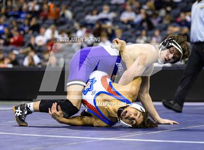 Thumbnail 3 in IHSAA Semi State (Evansville) photogallery.