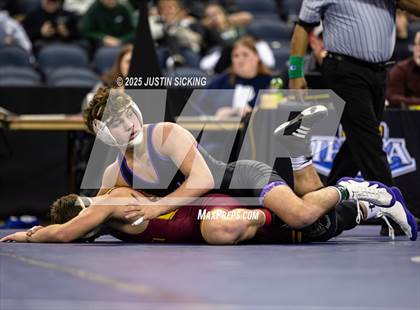 Thumbnail 1 in IHSAA Semi State (Evansville) photogallery.