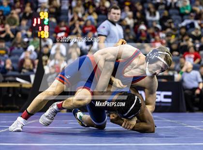 Thumbnail 1 in IHSAA Semi State (Evansville) photogallery.