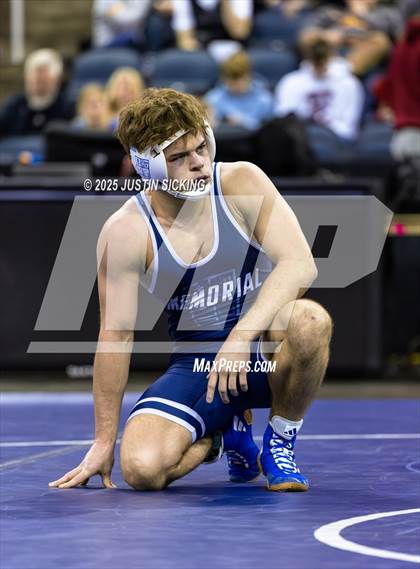 Thumbnail 1 in IHSAA Semi State (Evansville) photogallery.