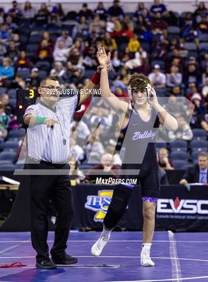 Thumbnail 1 in IHSAA Semi State (Evansville) photogallery.