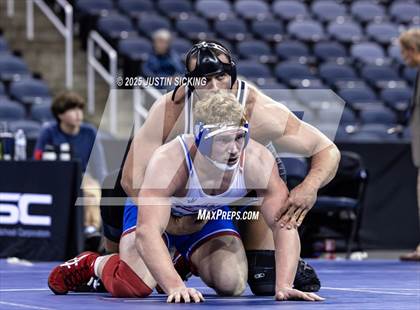 Thumbnail 3 in IHSAA Semi State (Evansville) photogallery.