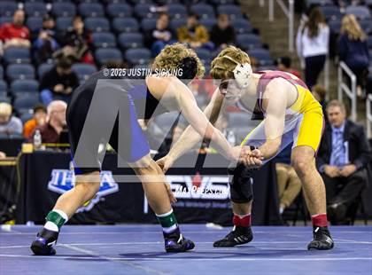 Thumbnail 3 in IHSAA Semi State (Evansville) photogallery.