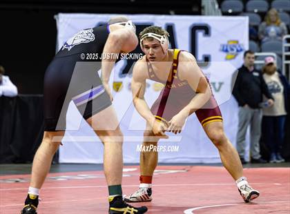 Thumbnail 2 in IHSAA Semi State (Evansville) photogallery.
