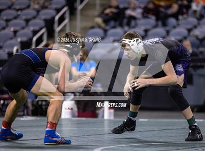 Thumbnail 1 in IHSAA Semi State (Evansville) photogallery.