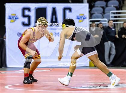 Thumbnail 3 in IHSAA Semi State (Evansville) photogallery.