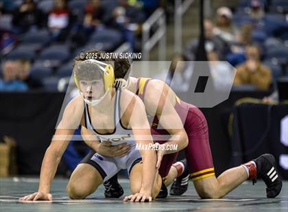 Thumbnail 1 in IHSAA Semi State (Evansville) photogallery.
