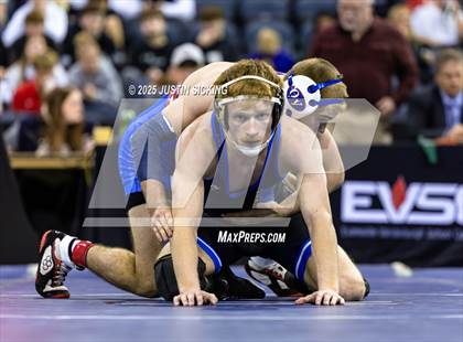 Thumbnail 3 in IHSAA Semi State (Evansville) photogallery.