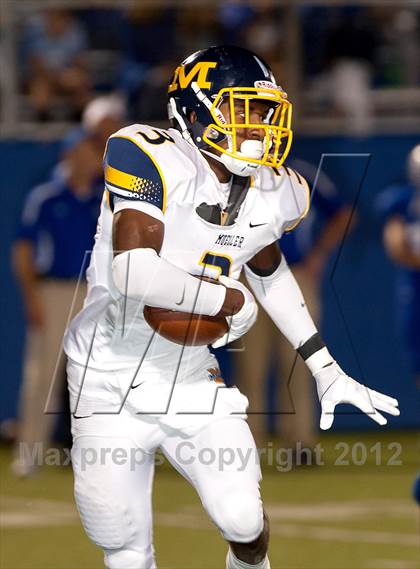Thumbnail 3 in Archbishop Moeller @ St. Xavier photogallery.