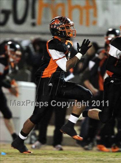 Thumbnail 3 in Roseville @ Vacaville (CIF SJS D2 Playoffs) photogallery.