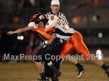 Thumbnail 3 in Roseville @ Vacaville (CIF SJS D2 Playoffs) photogallery.