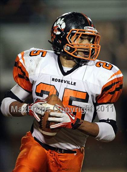 Thumbnail 1 in Roseville @ Vacaville (CIF SJS D2 Playoffs) photogallery.
