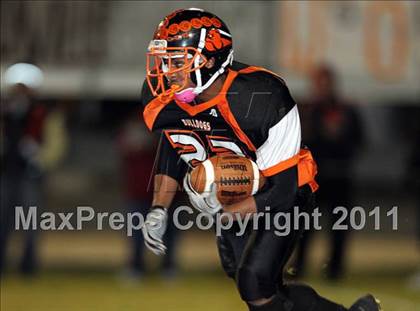 Thumbnail 3 in Roseville @ Vacaville (CIF SJS D2 Playoffs) photogallery.