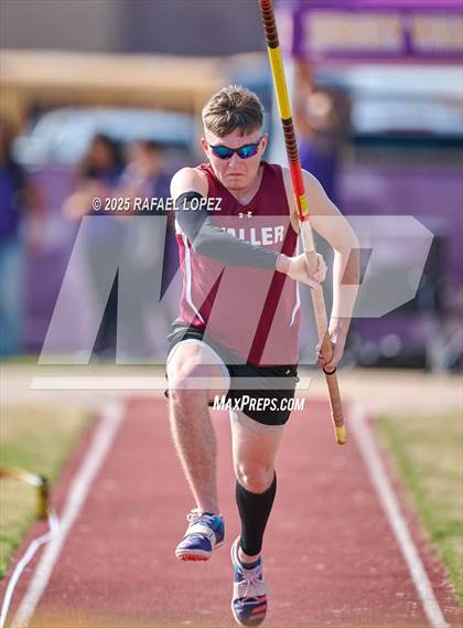 Thumbnail 2 in Jersey Village Falcon Relays (Pole Vault) photogallery.