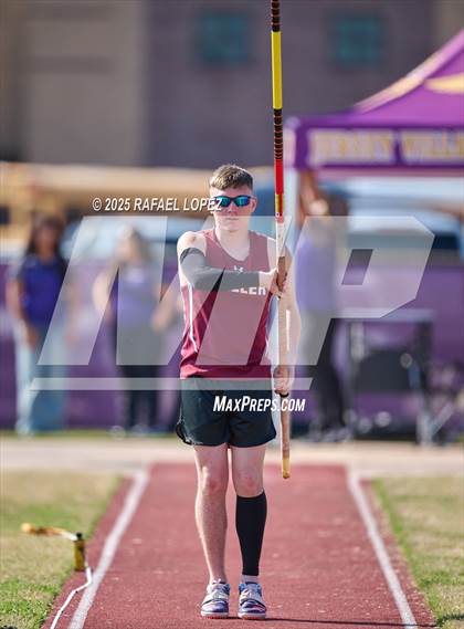 Thumbnail 1 in Jersey Village Falcon Relays (Pole Vault) photogallery.