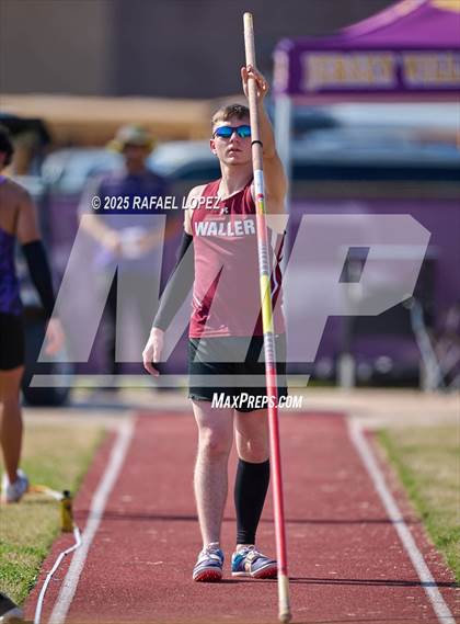 Thumbnail 3 in Jersey Village Falcon Relays (Pole Vault) photogallery.