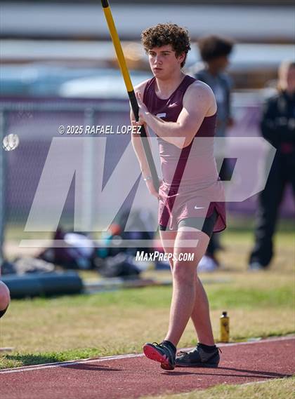 Thumbnail 3 in Jersey Village Falcon Relays (Pole Vault) photogallery.