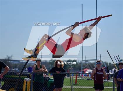 Thumbnail 1 in Jersey Village Falcon Relays (Pole Vault) photogallery.
