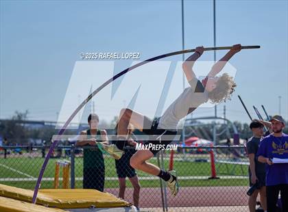 Thumbnail 1 in Jersey Village Falcon Relays (Pole Vault) photogallery.