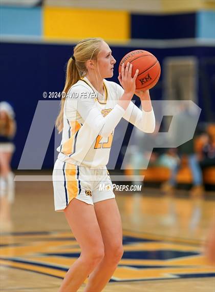 Thumbnail 2 in Waukesha North/South @ Kettle Moraine photogallery.