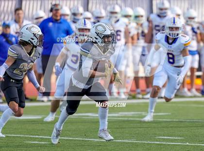 Thumbnail 2 in Brock vs. Clyde (UIL 3A D1 Region Playoff) photogallery.