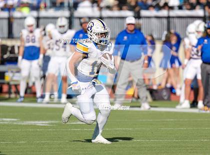 Thumbnail 2 in Brock vs. Clyde (UIL 3A D1 Region Playoff) photogallery.