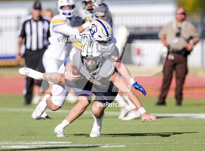 Thumbnail 3 in Brock vs. Clyde (UIL 3A D1 Region Playoff) photogallery.