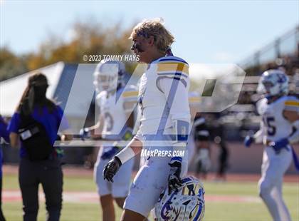Thumbnail 1 in Brock vs. Clyde (UIL 3A D1 Region Playoff) photogallery.
