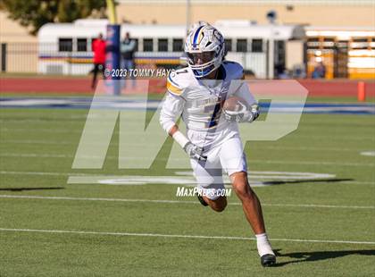 Thumbnail 3 in Brock vs. Clyde (UIL 3A D1 Region Playoff) photogallery.