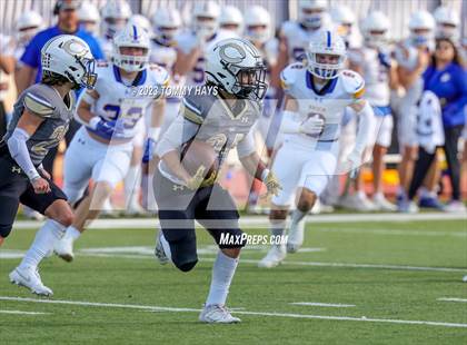 Thumbnail 3 in Brock vs. Clyde (UIL 3A D1 Region Playoff) photogallery.
