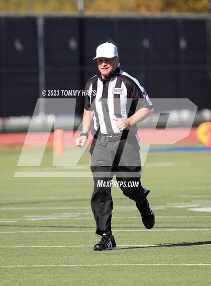 Thumbnail 3 in Brock vs. Clyde (UIL 3A D1 Region Playoff) photogallery.