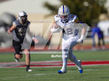 Thumbnail 2 in Brock vs. Clyde (UIL 3A D1 Region Playoff) photogallery.