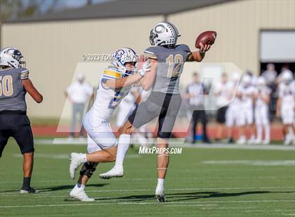 Thumbnail 3 in Brock vs. Clyde (UIL 3A D1 Region Playoff) photogallery.