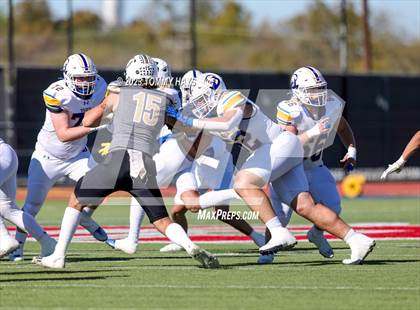 Thumbnail 3 in Brock vs. Clyde (UIL 3A D1 Region Playoff) photogallery.