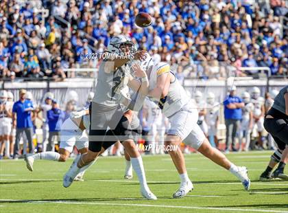 Thumbnail 3 in Brock vs. Clyde (UIL 3A D1 Region Playoff) photogallery.