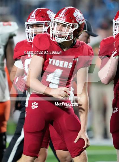 Thumbnail 1 in Gilmer vs Glen Rose (UIL 4A D2 Semifinal Playoff) photogallery.