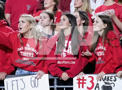Thumbnail 2 in Gilmer vs Glen Rose (UIL 4A D2 Semifinal Playoff) photogallery.