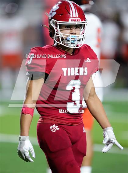 Thumbnail 2 in Gilmer vs Glen Rose (UIL 4A D2 Semifinal Playoff) photogallery.
