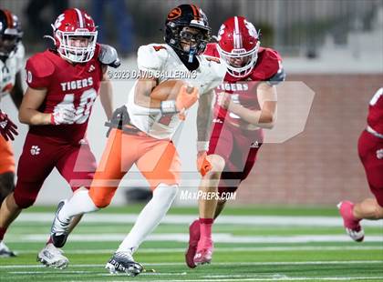 Thumbnail 2 in Gilmer vs Glen Rose (UIL 4A D2 Semifinal Playoff) photogallery.