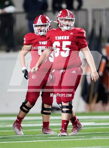 Thumbnail 2 in Gilmer vs Glen Rose (UIL 4A D2 Semifinal Playoff) photogallery.