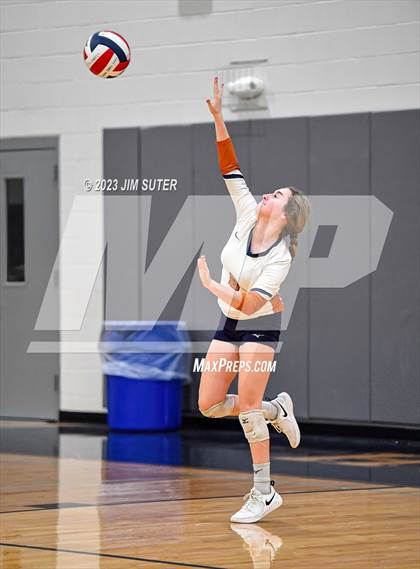 Thumbnail 2 in Caldwell vs Smithville photogallery.